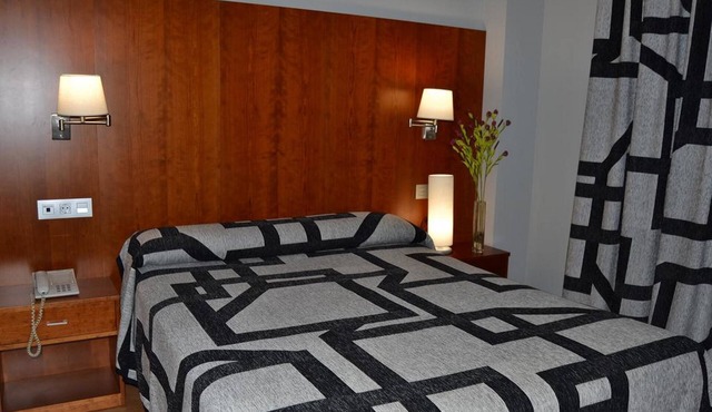 Hotel Jarama