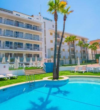 Hotel Sur in Cala Bona