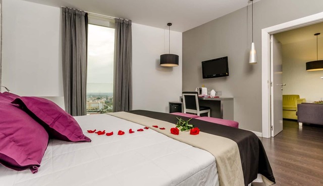 Hotel YIT Vía Sevilla Mairena