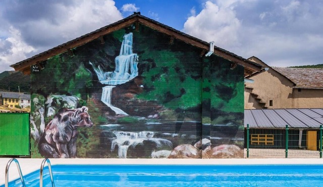 La Alcoba Country House in Valle de Laciana, Pool and Mountain Views