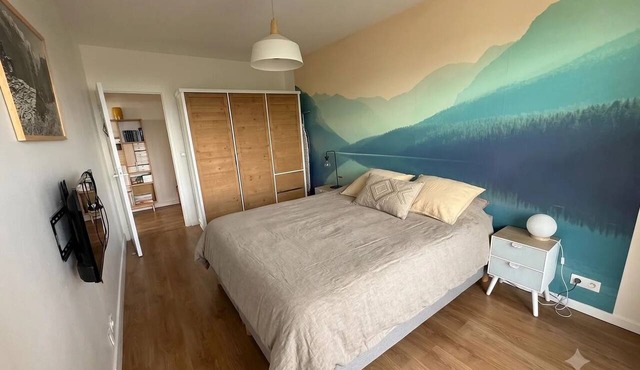 La Canopée, 96 m² overlooking Lake Geneva and the Thermes, with 3 balconies and private parking in Thonon-les-Bains