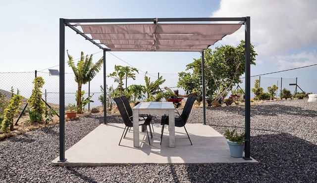 La Casa del Barranco, authentic Canarian house overlooking the Atlantic Ocean