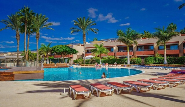 La Casa Paradise with terrace