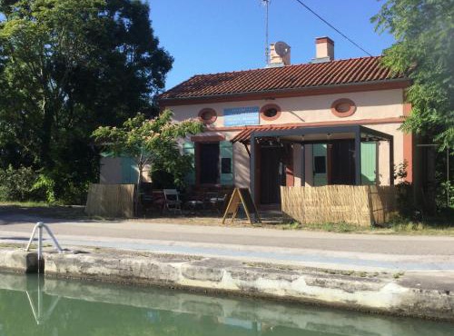 La Maison d'Ecluse No17 - Chambres d'hôtes in Castelsarrasin