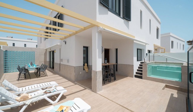 Lanzahost "Casa Gardenias 50"
