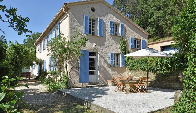 Large holiday home with a swimming pool in Le Var in Collobrieres