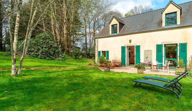 Le Relais - Maison avec grand jardin in Bannalec