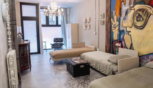 LIROLA ARTISTIC LOFT
