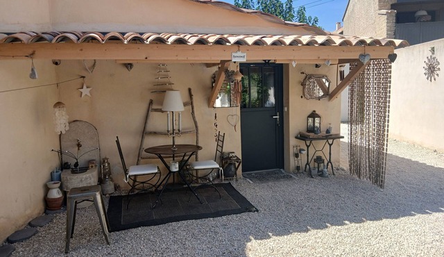Location Gîte Dans le Village de Bedoin au Pied du Mont-ventoux "chez Valérie" in Bédoin