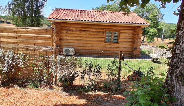 Log Cabin in Saint-Mamet-la-Salvetat