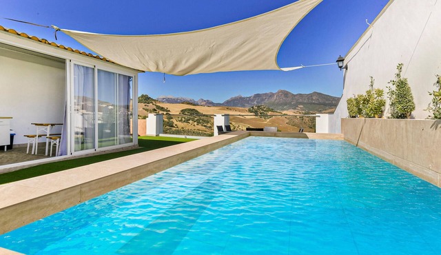 Lovely home in Montecorto in Montecorto