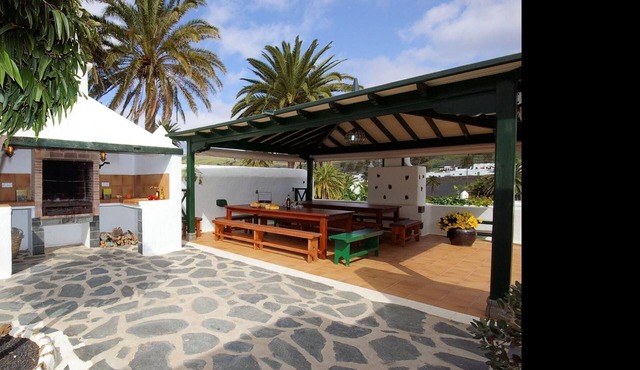 Luxe Villa Haria Private Indoor Pool By PVL
