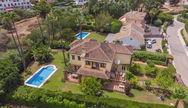 Luxurious villa with private pool