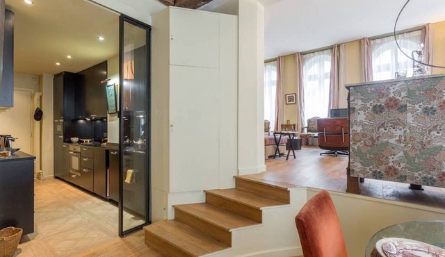 Luxury 2BR Louvre Apartment AC Elevator Heart of Paris 1st Arr. in Paris