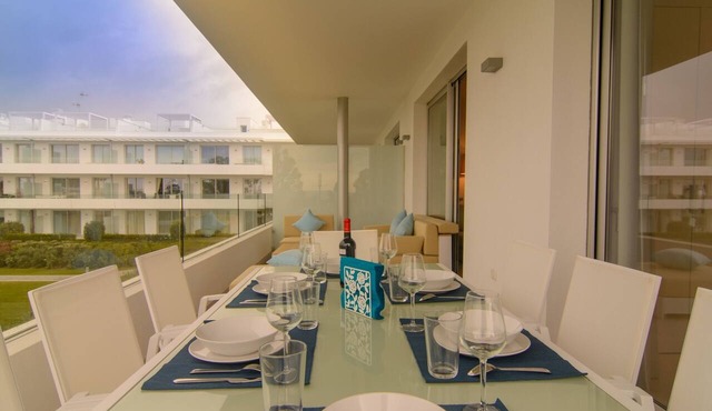 Luxury 4-Bed Golf & Beach Oasis Heated Pool & Huge Terrace in Belaire