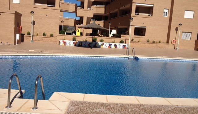 LUXURY APARTMENT IN PRIVATE RESIDENTIAL IN MARINA DOR 95 e. Night