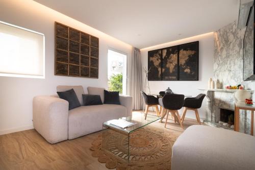 Luxury Penthouse with Jacuzzi & Large Terraces by Passeig de Gràcia
