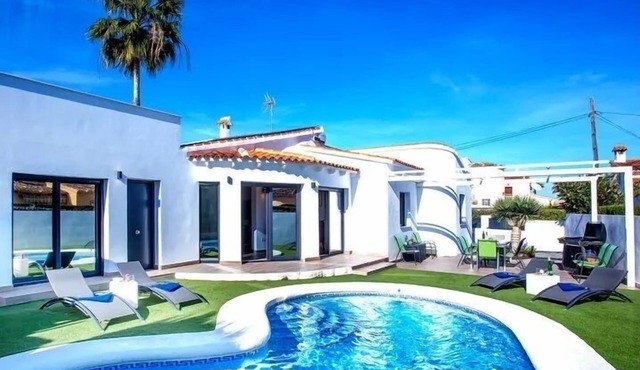 Magnifique Villa Avec Piscine Privée en Espagne