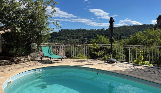 Maison Perchée : private pool, aircon, walking distance to shops and restaurants in Cotignac