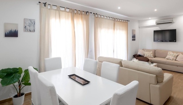 Maka Beach Apartment V