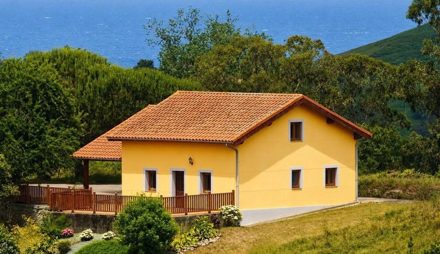 "Mar y Monte" Grande casa familial zona tranquilla en el "Paraiso Natural"