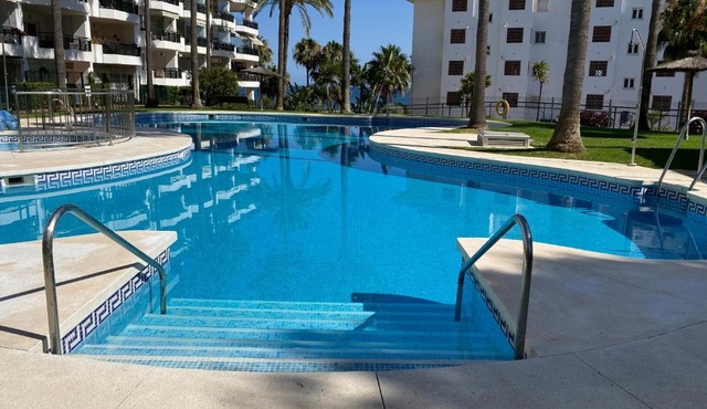 Mi Capricho Apartment with Sea Views and Gardens
