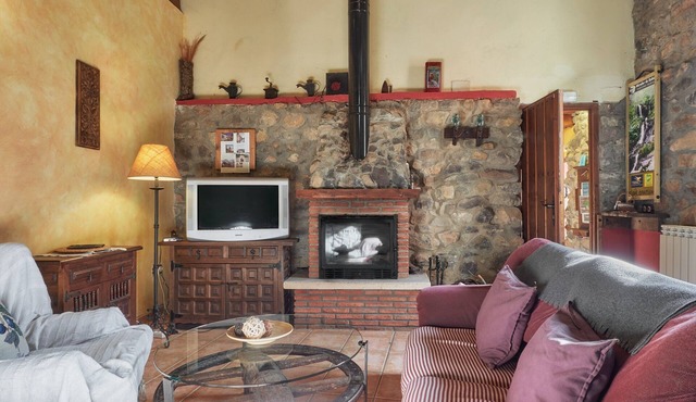 Mirador de Babia II Rural House with Views of Babia Natural Park