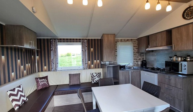 Mobile home with terrace - 6 guests in Arbigny