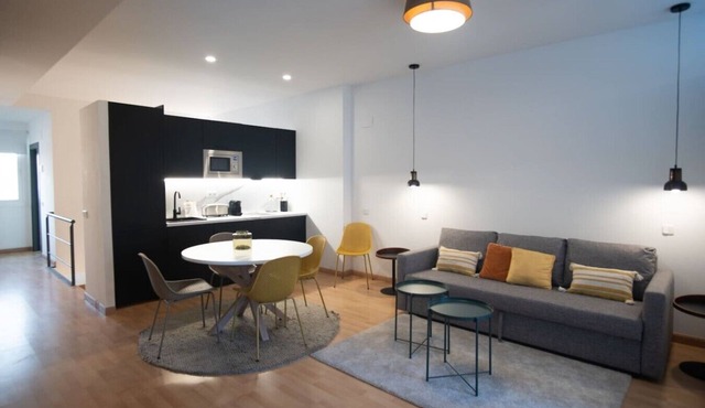 Modern Apartment for 6—Alcobendas—La Moraleja