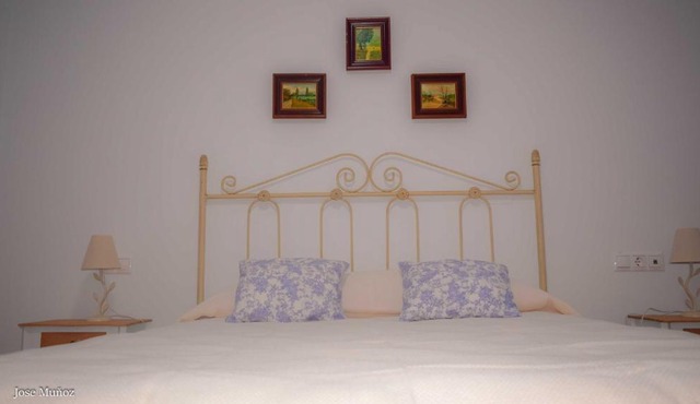 Modern Apartment in Peñaflor with Air Conditioning - 85 m²