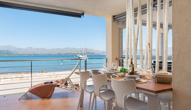 Modern Beach House for 6 in Alcudia, Mallorca
