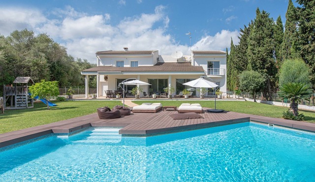 Modern Palmeras by Balearic Villas
