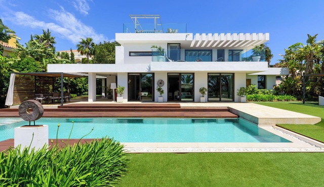 Modern Sea View Villa Benalmadena
