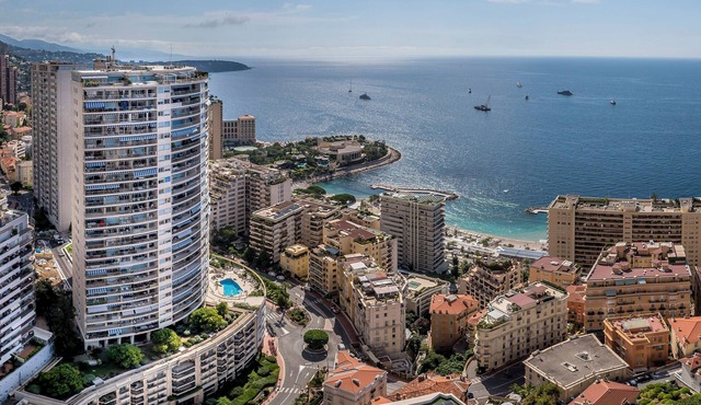 Monaco Seaview with pool and gym in Monaco