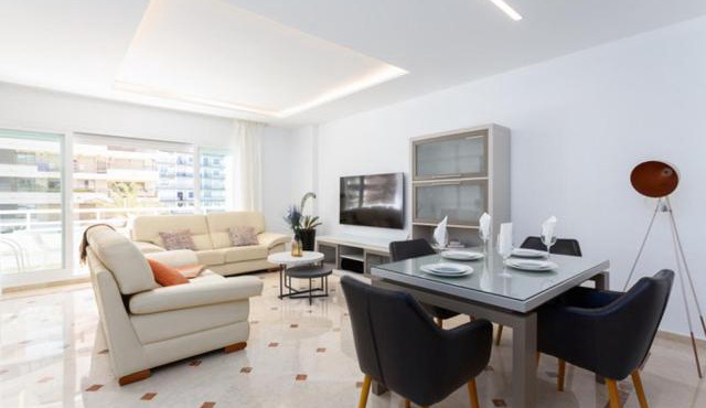 MTR - Marbella Temporary Rent 3 bedrooms Av del Mar