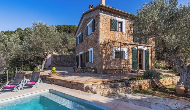 New! 2 Bedroom Villa Pool & Stunning Views
