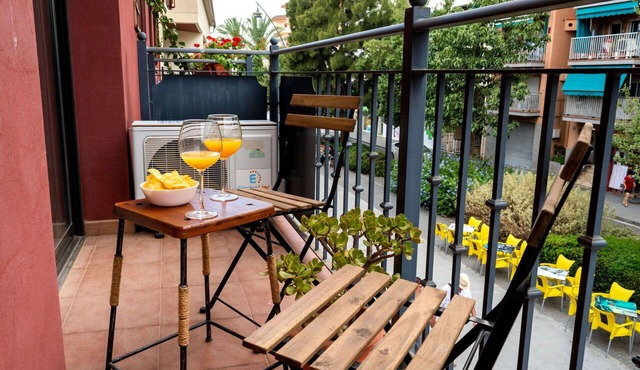 Nice apartment for 3 people with WIFI, A/C, TV and balcony