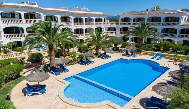 Nice apartment for 4 guests with WIFI, pool, A/C, TV and terrace