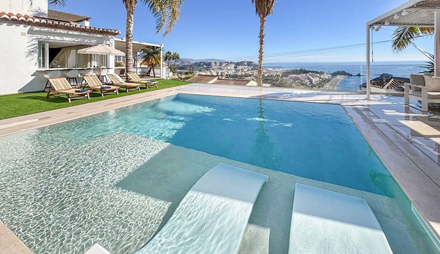Nice home in Almuñecar