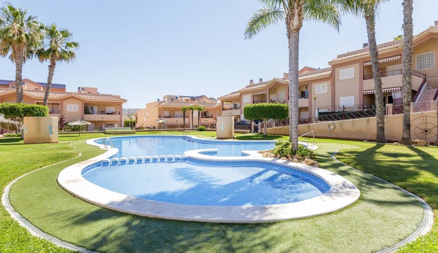 'Nomad House' Apartment with Shared Pool, Wi-Fi, and Air Conditioning