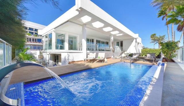 Oasis Serenity by VillaGranCanaria in Maspalomas