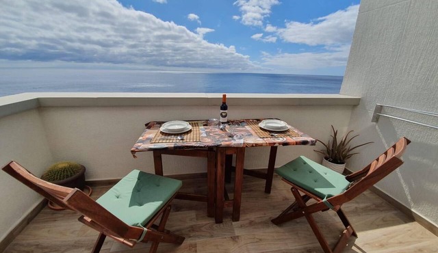 Pambnb - Seaview Escape with Elegant Charm
