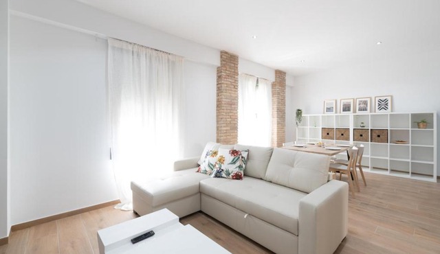 Peris y Valero Flat in Valencia