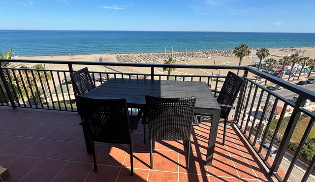 Primera Linea Playa - Tres Caballos en Playamar Torremolinos
