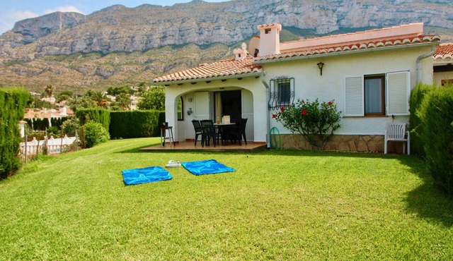 Quiet Townhouse with views Finca Paris CP