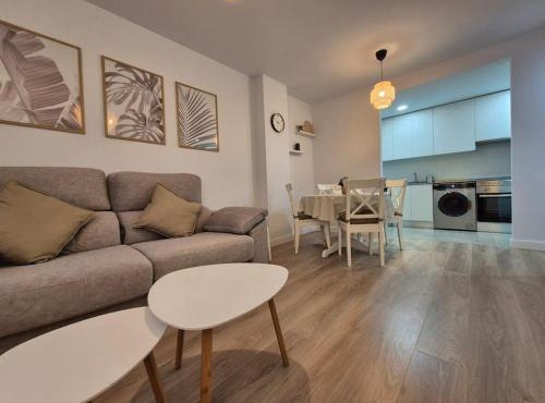 R2R - Apartamento acogedor con garaje - 650A