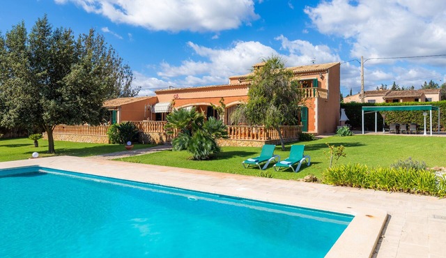 Rustic Holiday House Es Fasser with Pool, Garden, Terraces & Wi-Fi; Parking and Garage Available