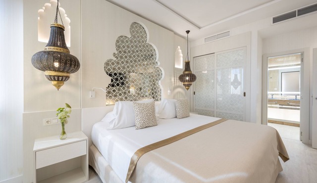 Saray Hotel