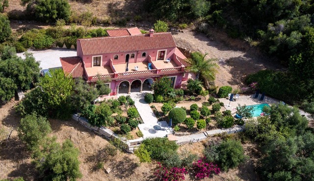 Secluded location with fantastic views of Morocco