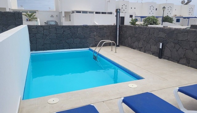Semi-detached Villa, 2 bedrooms, 2 bathrooms, private pool, WiFi, parking